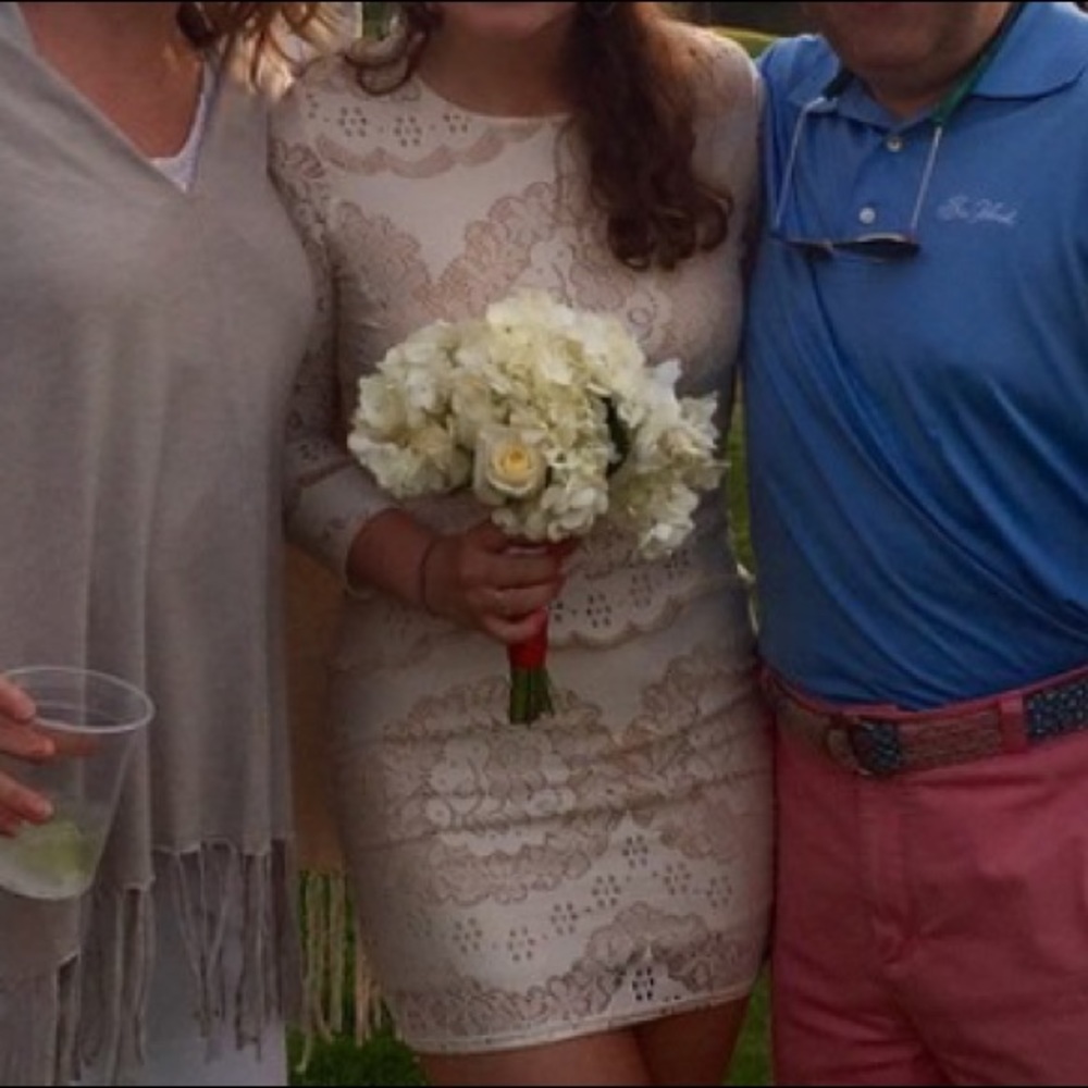 BodyCon White Detailed Dress